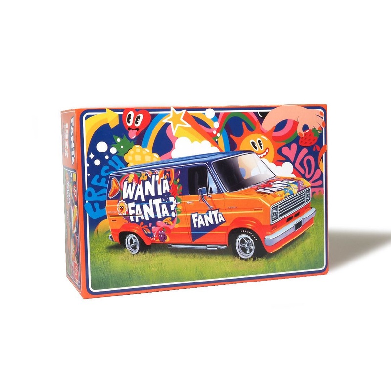 1977 Ford Custom Van Fanta (Level 2) 1/25 #1471 by AMT