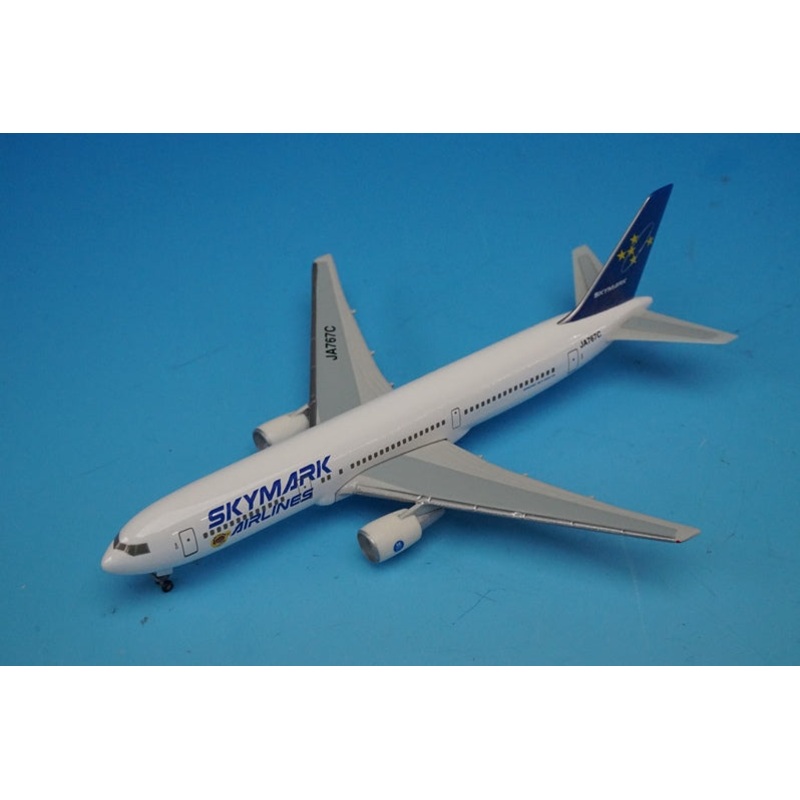 1:500 B767-300 Skymark Airlines JA767C 504409 Herpa airplane model