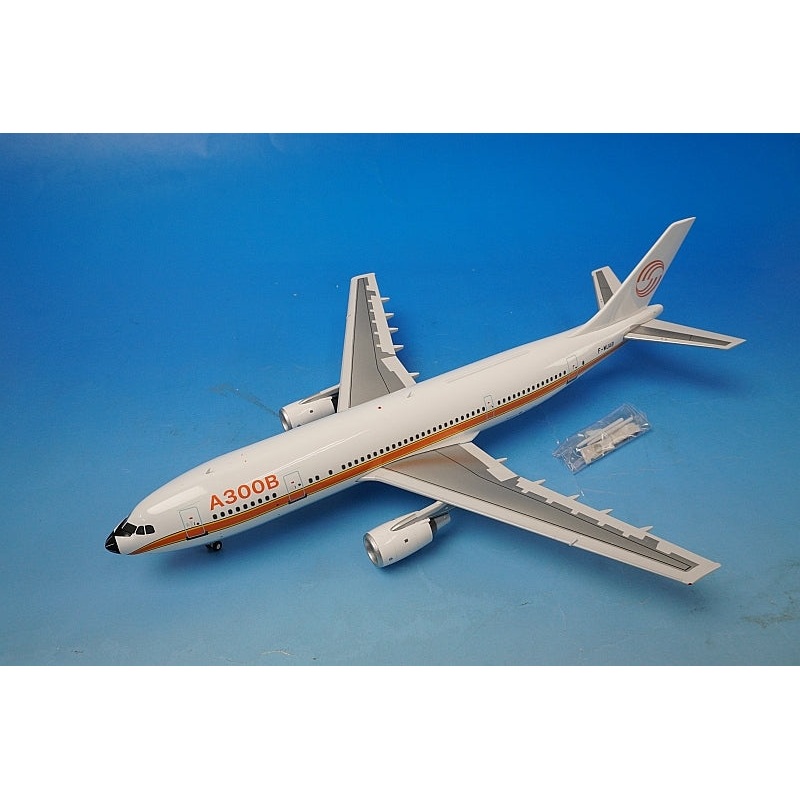 1:200 A300B4-200 Airbus House Color F-WUAB IF30B4WUAB INFLIGHT airplane model