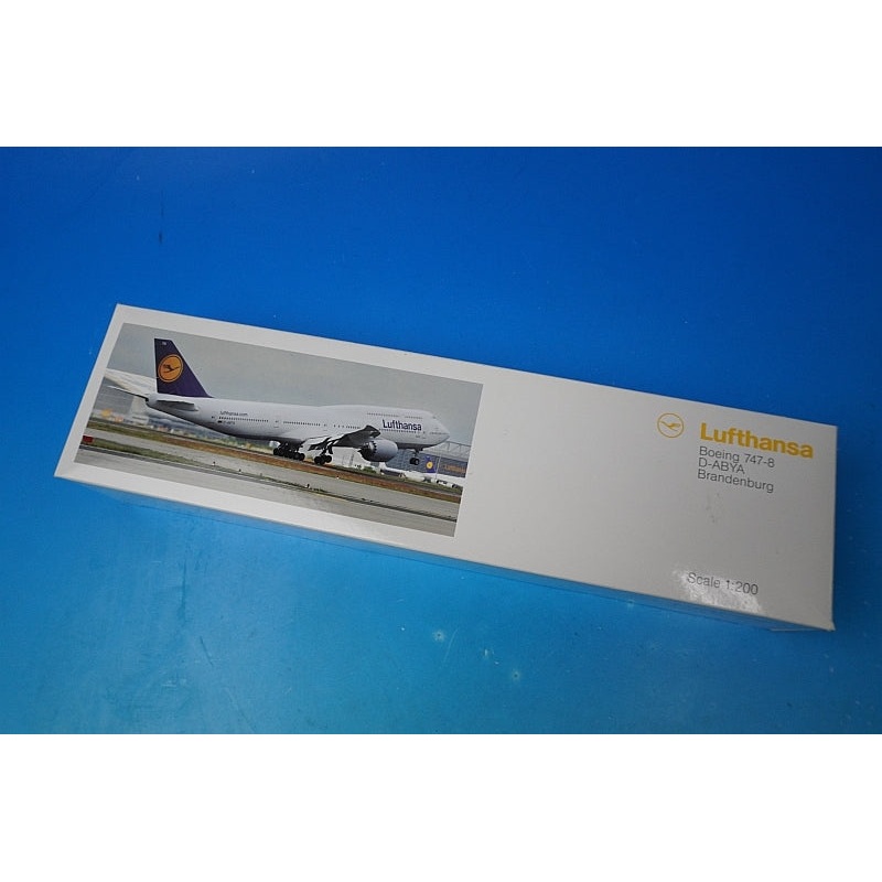 1:200 B747-8i Lufthansa D-ABYA LH07 LIMOX airplane model