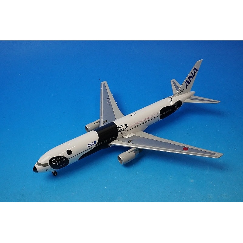 1:200 B767-300ER ANA FLY! Panda JA606A NH20026 ANA airplane model