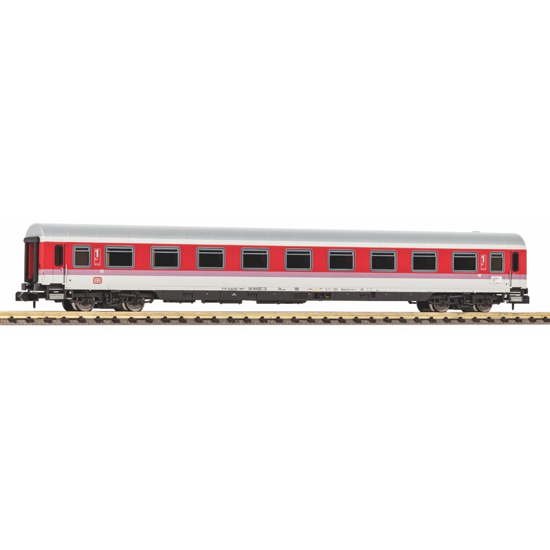 Passenger car IC compartment car 1st class Avmz 111 DB Ep.IV