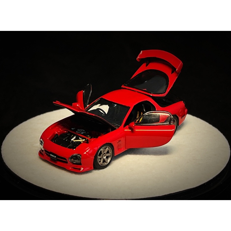 PGM 1:64 Mazda RX-7 FD3S Red Luxury w/Turntable