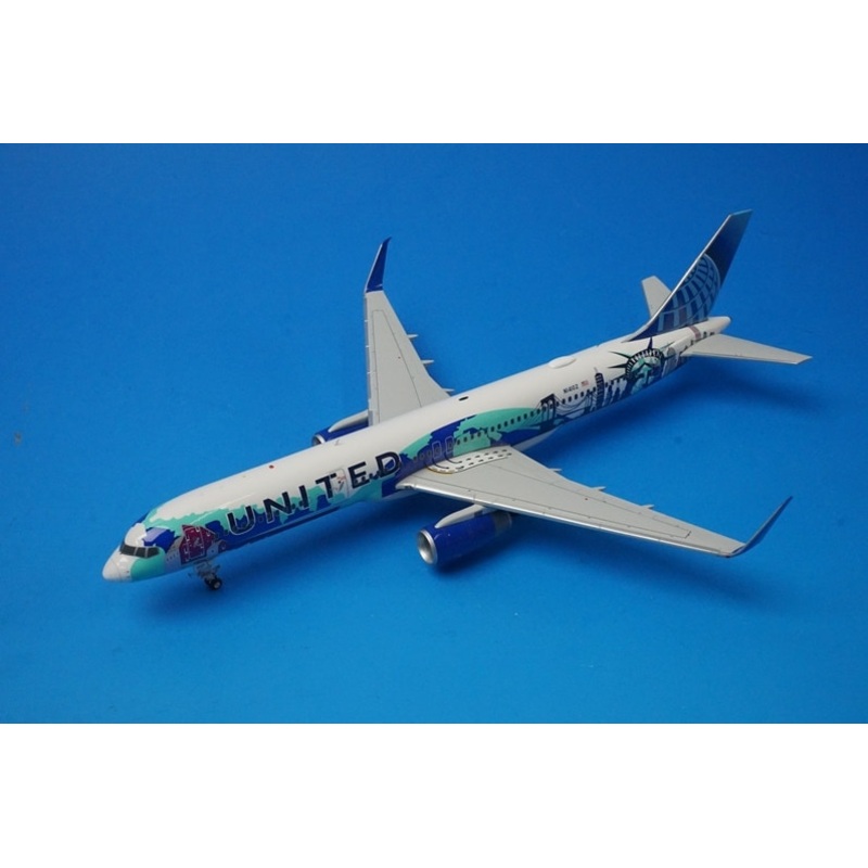 1:200 B757-200 United Her Art Here New York New Jersey N14102 LH2269 JC Wings airplane model