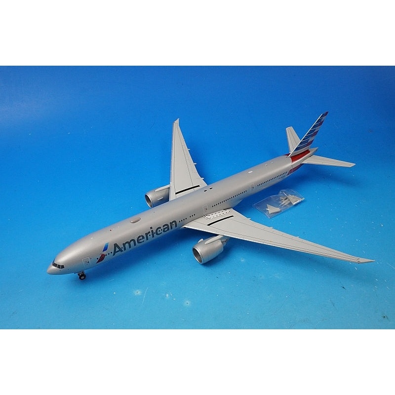 1:200 B777-300ER AA American N736AT G2AAL1076 Gemini airplane model