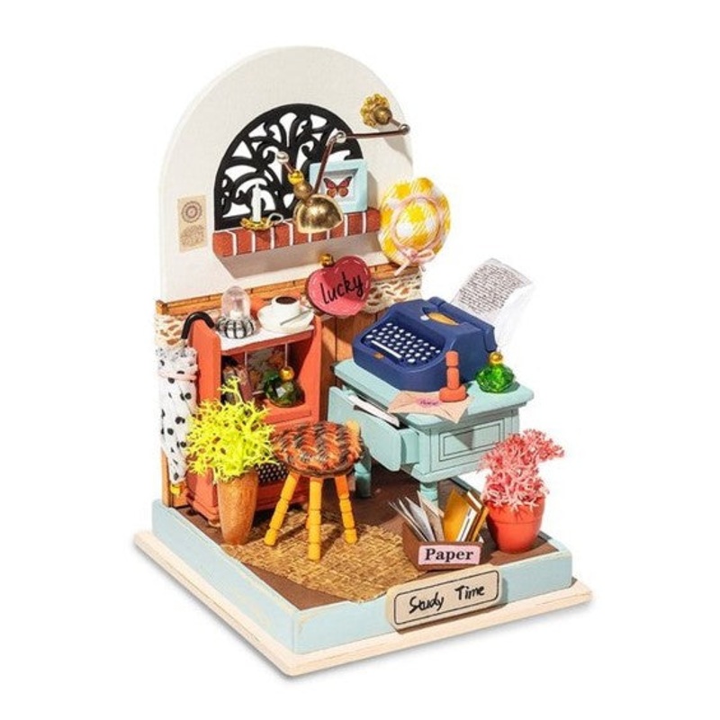 DIY Mini House – Record Mood Study