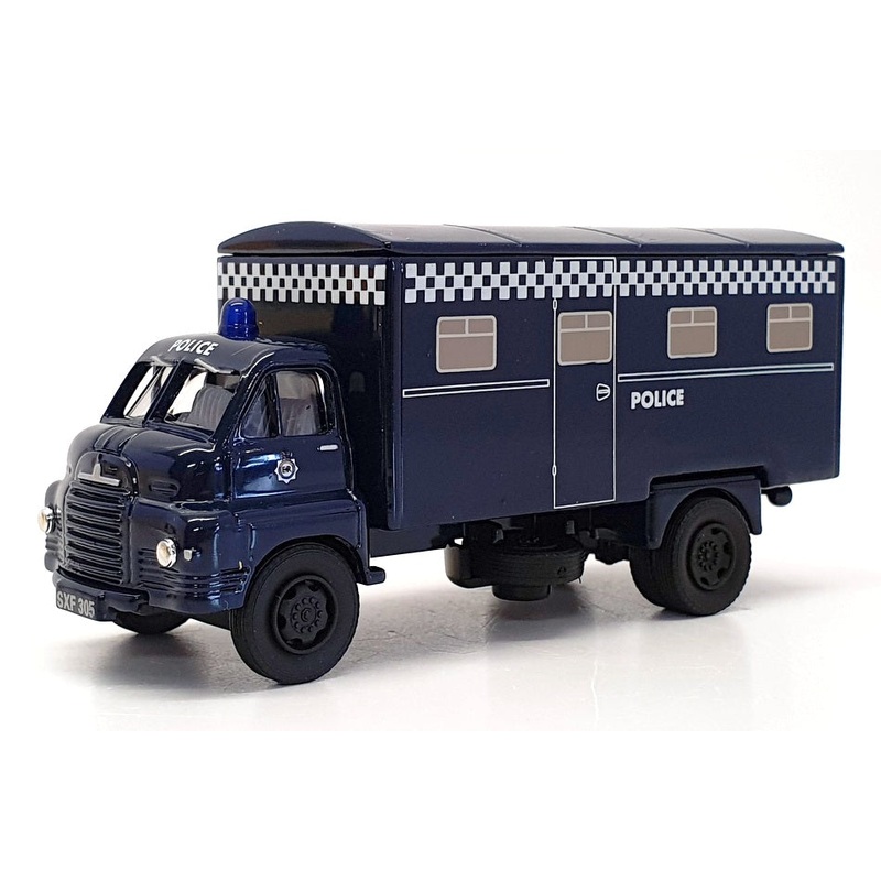 Vanguards 1/64 Scale VA8009 – Bedford S Type Van – Police Control