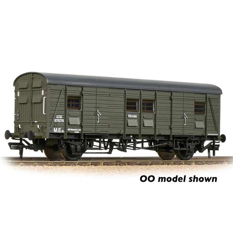 Passenger car SR CCT ????Covered car BR Department car Olive green