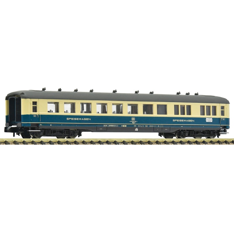 Passenger car apron dining car DB Ep.IV