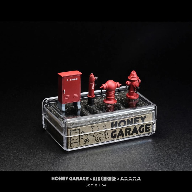 AEK Garage x Akara x Honey Garage 1:64 Japanese Fire Hydrant