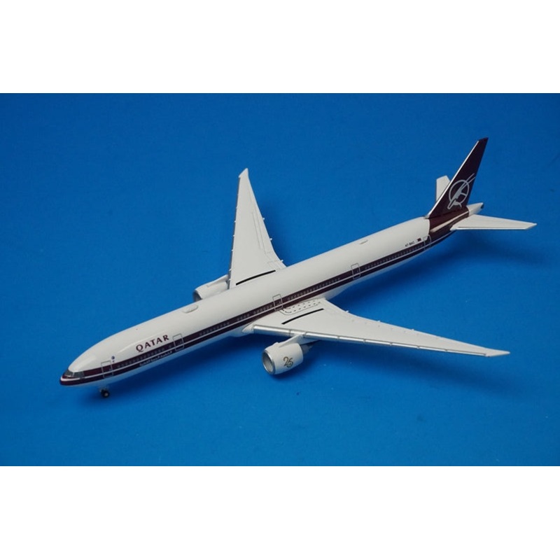 1:500 B777-300ER Qatar Airways 1990s Reprint Retro 25th Anniversary A7-BAC 536561 Herpa