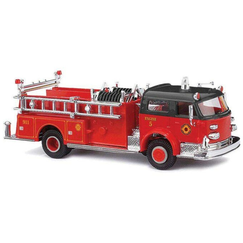 1968 American LaFrance Closed-Cab Pumper – Assembled Fire Department [HO]