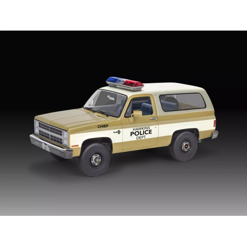 Jim Hoppers 1985K5 Blazer Stranger Things 1/25 #4558 by Revell