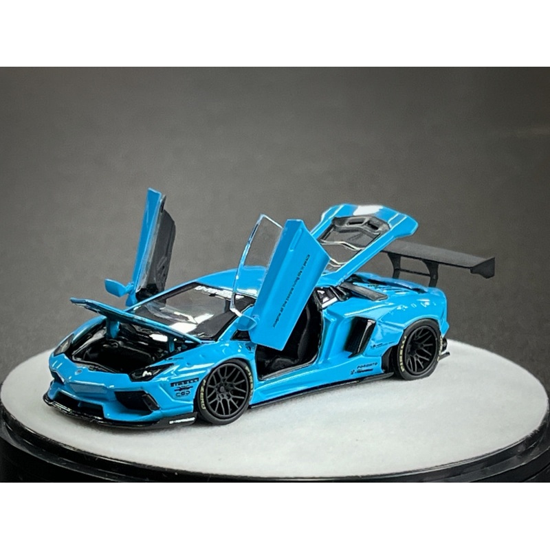 (PRE-ORDER) PGM 1:64 Lamborghini LBWK LP700 Blue Luxury w/ Turntable