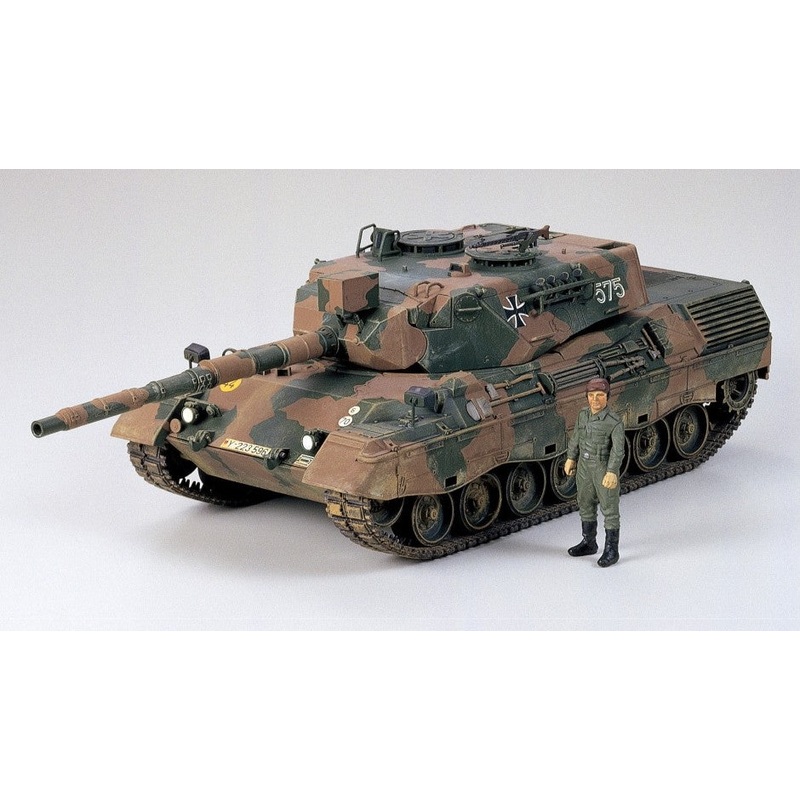 Tamiya 1:35 West German Tank Leopard A4