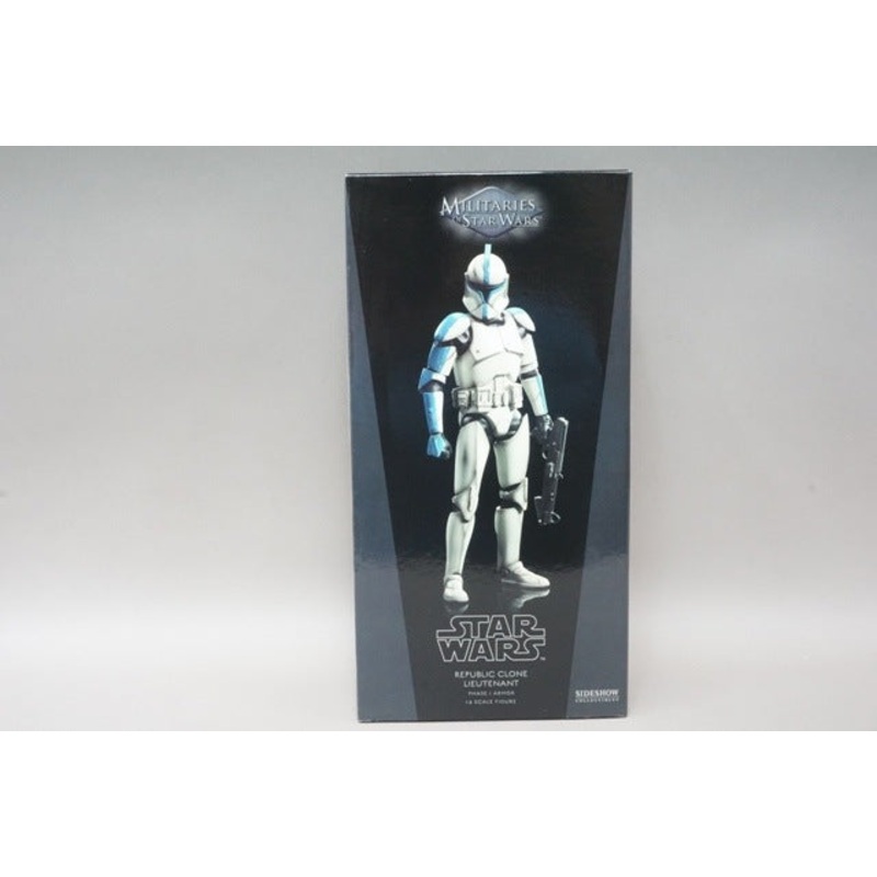 TAKARA TOMY Star Wars Clone Trooper Lieutenant Episode 2 Version 12-inch Figure