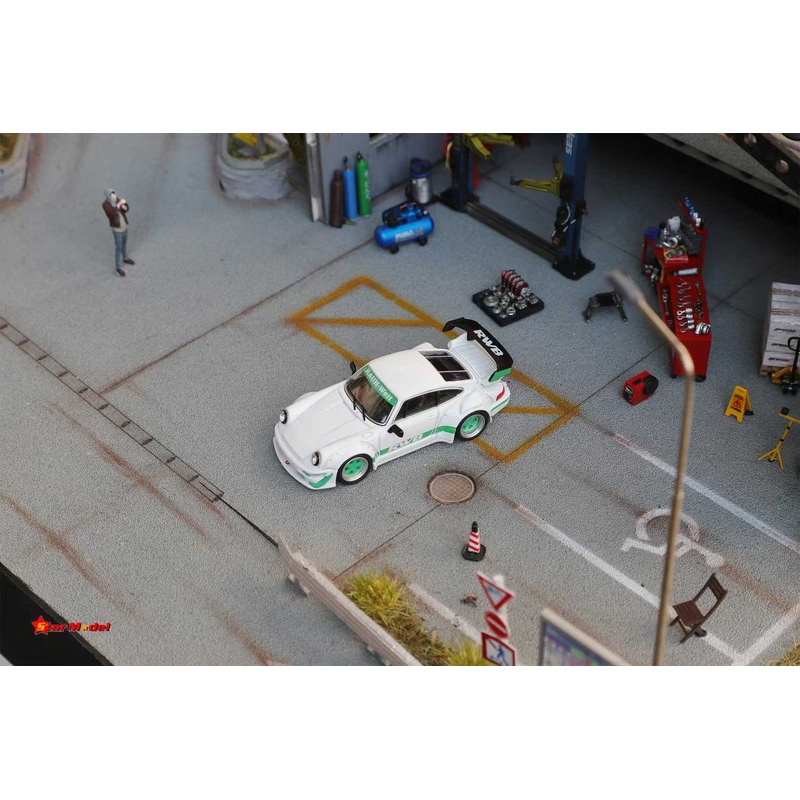 (PRE-ORDER) Star Model 1:64 Porsche RWB964 GT Wing Green