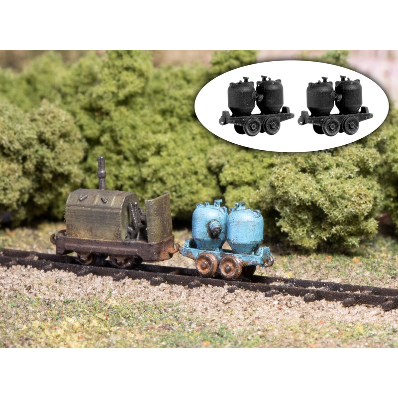 Narrow gauge Lore with sandblasting vessel 2x