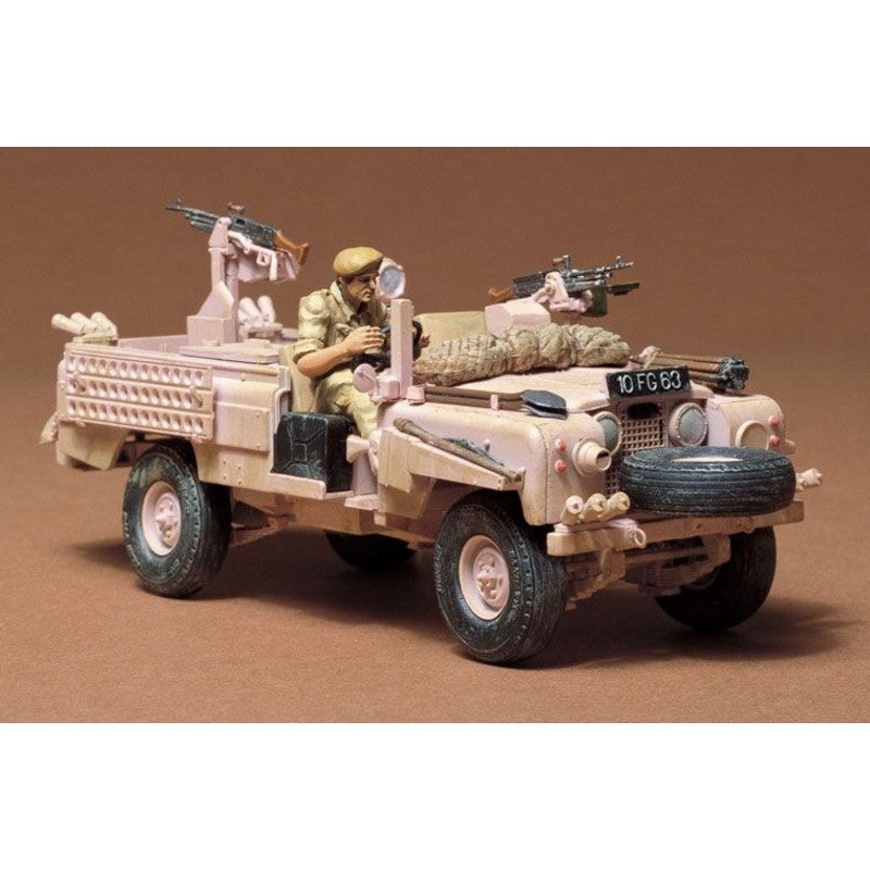Tamiya S.A.S. Land Rover Pink Panther