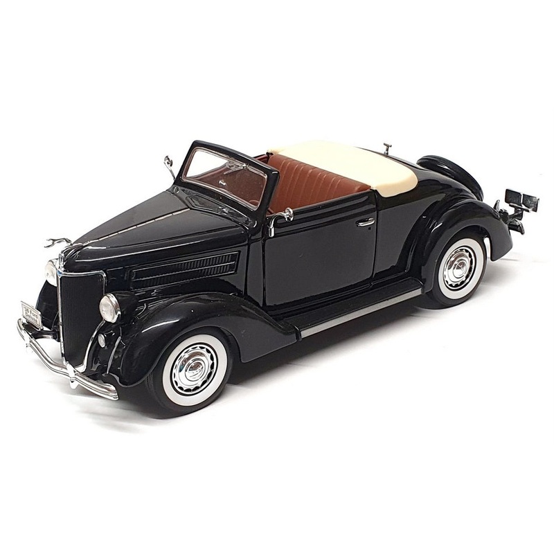 Welly 1/18 Scale Diecast 29623F – 1936 Ford Deluxe Cabriolet – Black